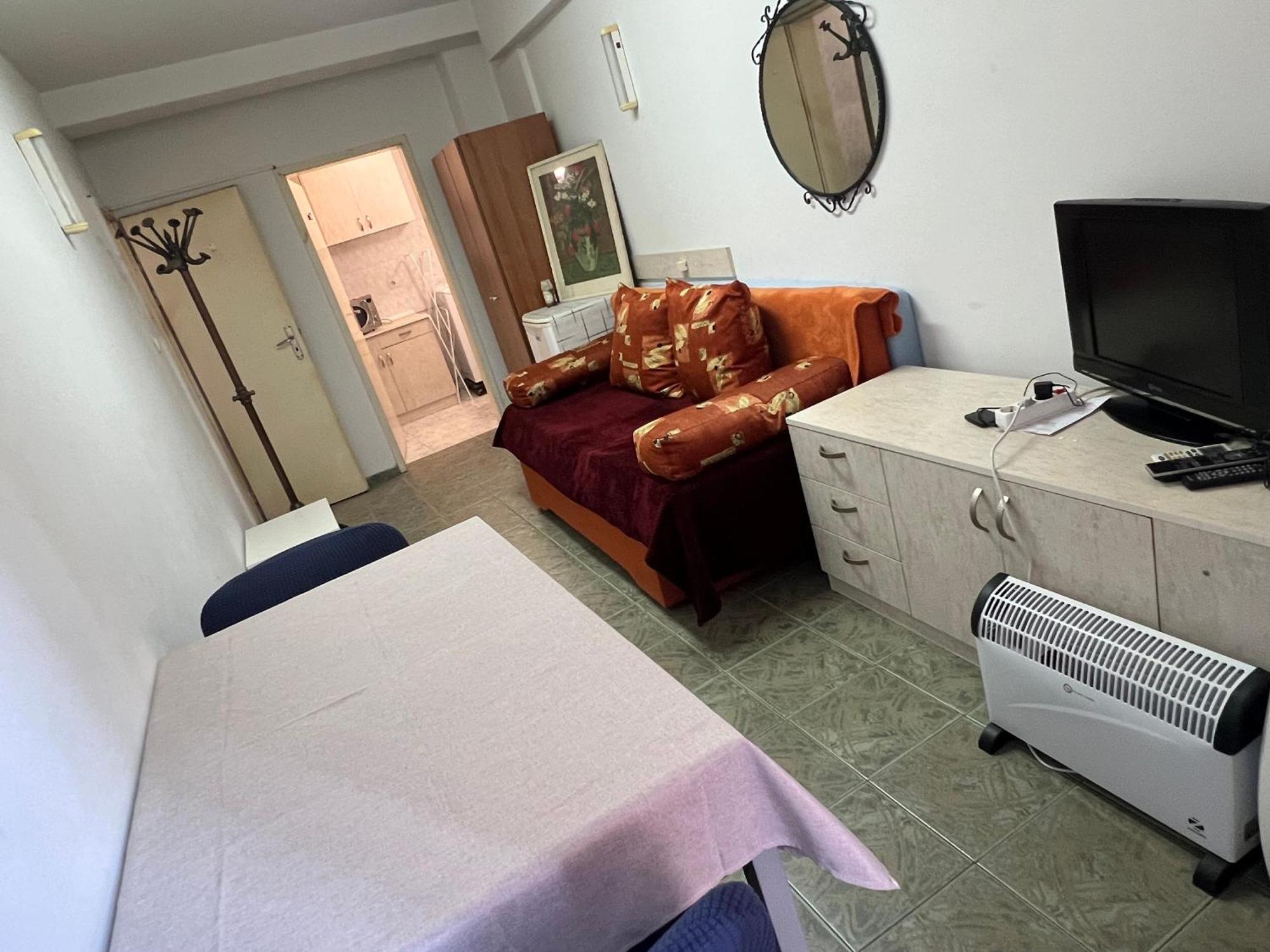 Apartament Cheep&free On The Ground Floor And Pets Friendly Sofia